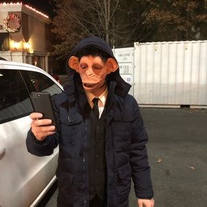 Meet your Posher, Afrim